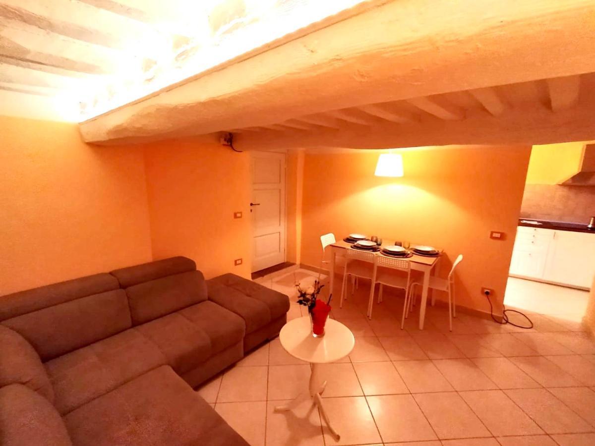 Piazza Napoleone Sweet Apartment Лукка Экстерьер фото